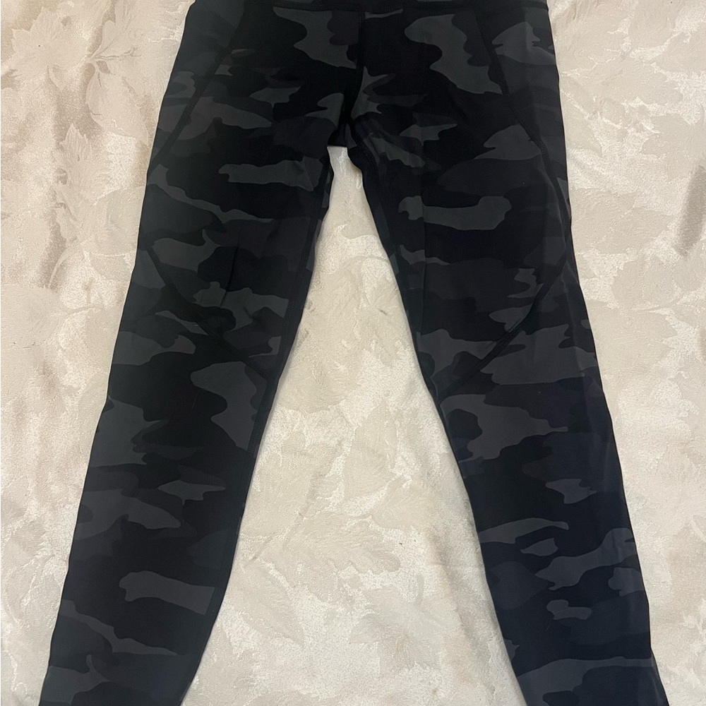 Sweaty Betty  Black Camo Leggings